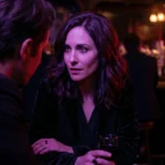 Sujet de conversation : les secrets psy 4 Discussion profonde et intime entre deux personnes dans une ambiance feutrée